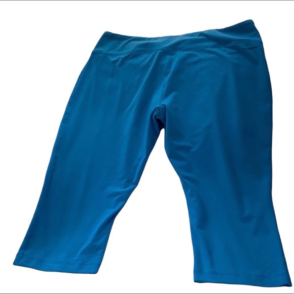 Reebok Pants - Reebok Capri Workout 🏋️‍♀️ Pants